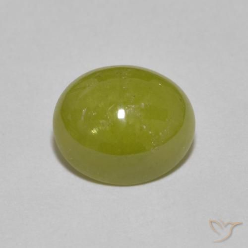 2.57ct Natürlicher Warmes Waldgrün Sphene, Oval, Lichtdurchlässig