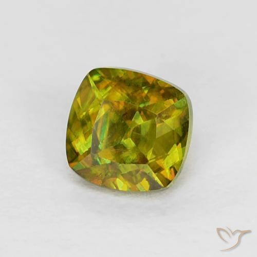 0.34ct Natürlicher Mittelgrün Sphene, Kissen, VS