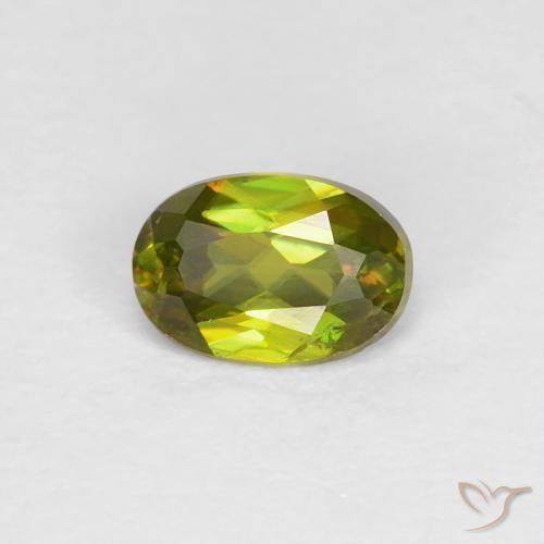 0.42ct Natürlicher Warmes Waldgrün Sphene, Oval, VS