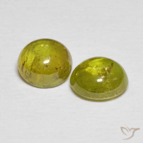 3.52 ct natürliche Warmes Waldgrün Sphene-Edelsteine, Oval, Transparent