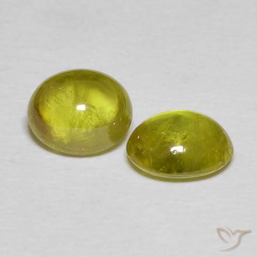 3.13 ct natürliche Warmes Waldgrün Sphene-Edelsteine, Oval, Transparent