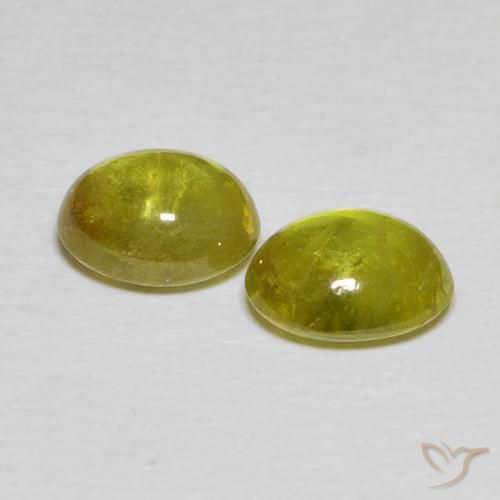 3.13 ct natürliche Warmes Waldgrün Sphene-Edelsteine, Oval, Transparent