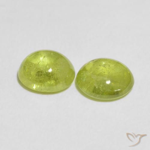 2.61 ct natürliche Olivgrün Sphene-Edelsteine, Oval, Transparent