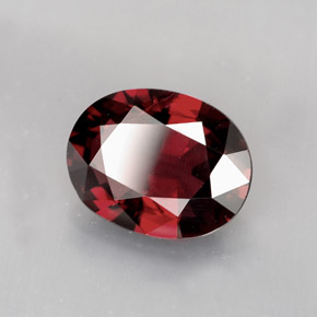2,11 ctw natürlicher  Spinell, Oval Schliff, VS