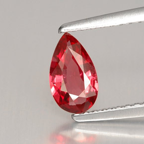 0,55 ctw natürlicher roter Spinell, Birnenform, VS