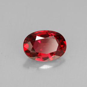 0,68 ctw natürlicher roter Spinell, Oval Schliff, VS
