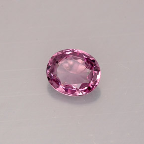 0,63 ctw natürlicher violetter Spinell, Oval Schliff, VVS-VS