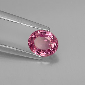 0,70 ctw natürlicher violetter Spinell, Oval Schliff, VVS-VS