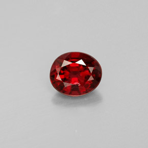 0,67 ctw natürlicher roter Spinell, Oval Schliff, VS