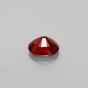 0,67 ctw natürlicher roter Spinell, Oval Schliff, VS