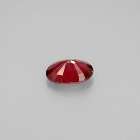0,64 ctw natürlicher roter Spinell, Oval Schliff, VS