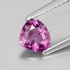 0,68 ctw natürlicher violetter Spinell, Birnenform, VVS