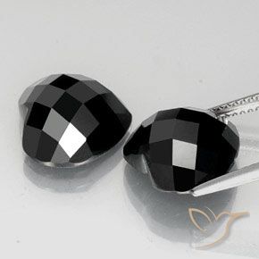 13.98 ct natürliche Schwarz Spinell-Edelsteine, Herz, Lichtundurchlässig