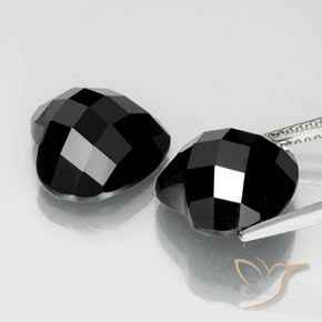 14.04 ct natürliche Schwarz Spinell-Edelsteine, Herz, Lichtundurchlässig
