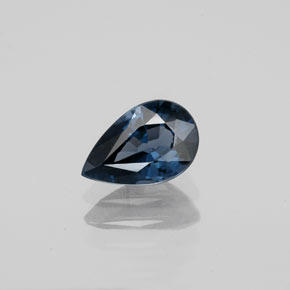 0,95 ctw natürlicher blauer Spinell, Birnenform, SI