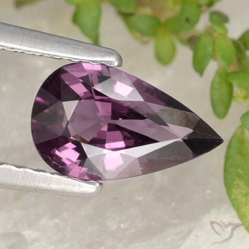 1.06ct Natürlicher tieflila Spinell, Birnenform, VVS, Photo A