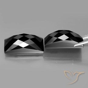 25.72 ct natürliche Schwarz mit Goldglanz Spinell-Edelsteine, Baguette, Lichtundurchlässig