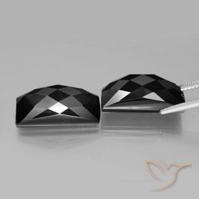 25.16 ct natürliche Schwarz Spinell-Edelsteine, Baguette, Lichtundurchlässig