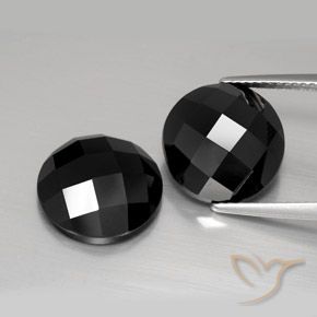 13.84ctw Natürlicher Schwarz Spinell, Runden, Lichtundurchlässig, Photo A