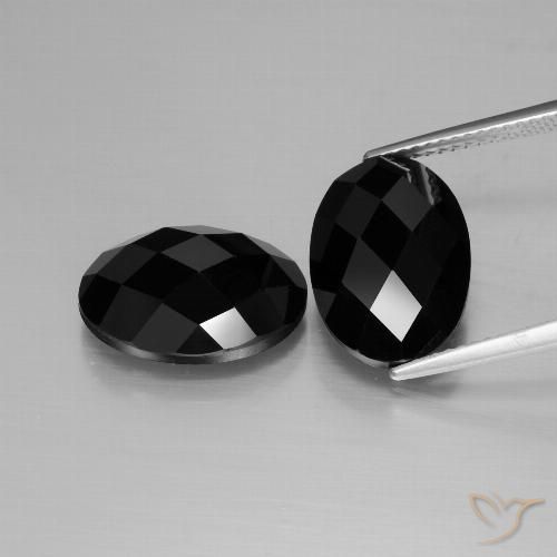 13.52ctw Natürlicher Schwarz Spinell, Oval, Lichtundurchlässig, Photo A