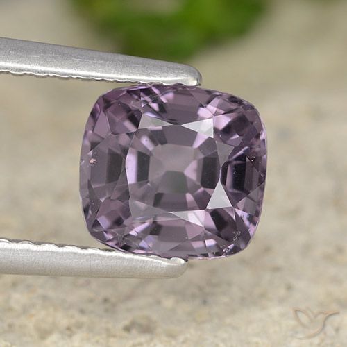 1.69ct Natürlicher dunkellila Spinell, Kissen, VVS-VS, Photo A