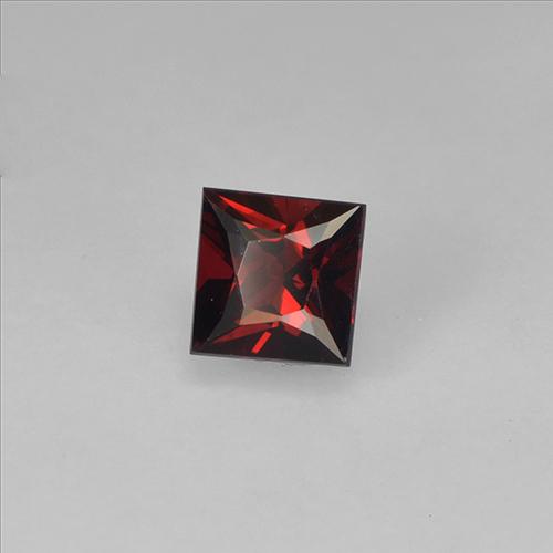 0,35 ctw natürlicher roter Spinell, Quadrat, VVS-VS