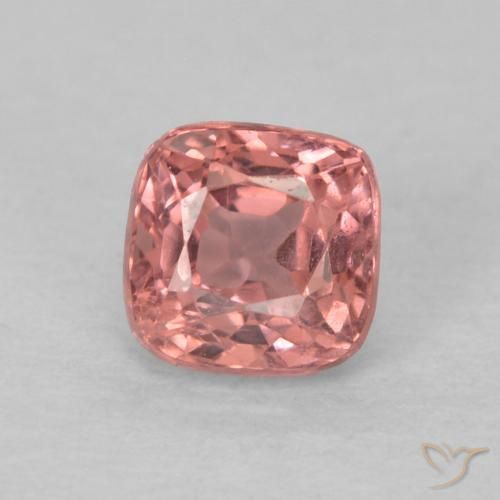 0.65ct Natürlicher Mittelrosa Spinell, Kissen, VS, Photo A
