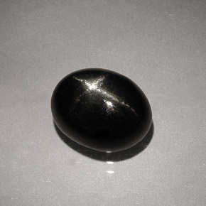 4,13 ctw natürlicher schwarzer Stern-Diopsid, Oval Schliff, Lichtundurchlässig