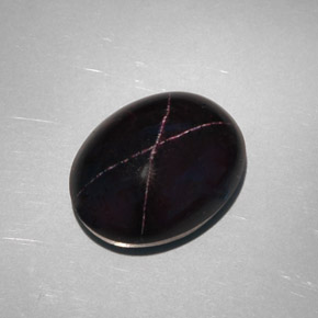 28,81 ctw natürlicher schwarzer Stern-Granat, Oval Schliff, Lichtundurchlässig