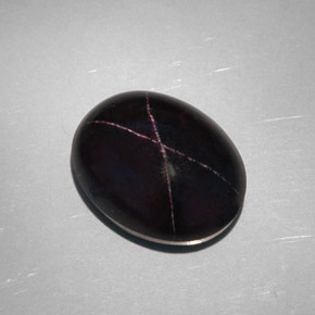 28,81 ctw natürlicher schwarzer Stern-Granat, Oval Schliff, Lichtundurchlässig