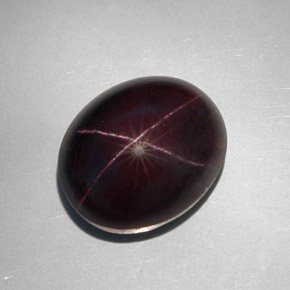 34,12 ctw natürlicher schwarzer Stern-Granat, Oval Schliff, Lichtundurchlässig