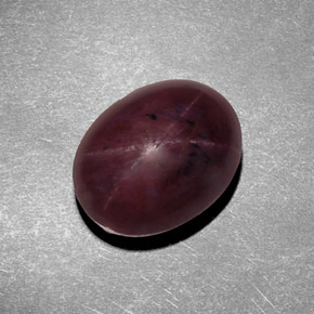 9,38 ctw natürlicher roter Stern-Granat, Oval Schliff, Lichtundurchlässig
