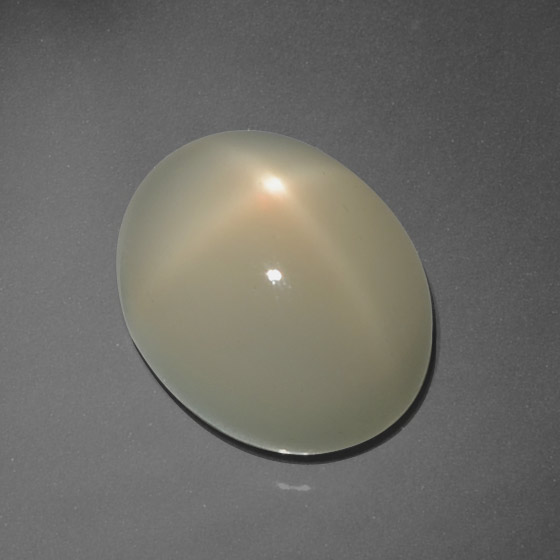 7,26 ctw natürlicher brauner Stern-Mondstein, Oval Schliff, Lichtdurchlässig