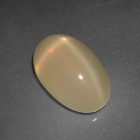 4,95 ctw natürlicher goldener Stern-Mondstein, Oval Schliff, Lichtdurchlässig