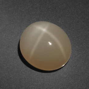 4,80 ctw natürlicher orangefarbener Stern-Mondstein, Oval Schliff, Lichtdurchlässig