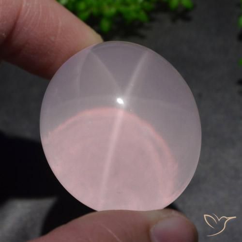 156.55ct Natürlicher hellrose-rosa Sternrosenquarz, Oval, Lichtdurchlässig