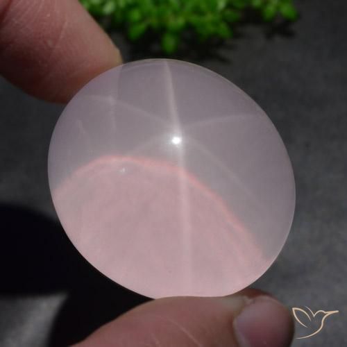 9,17 ctw natürlicher hellrose-rosa Sternrosenquarz, Oval, Lichtdurchlässig