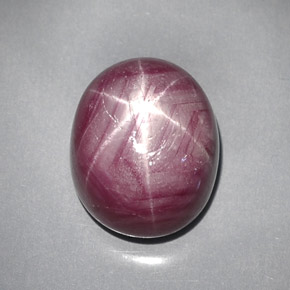 28,59 ctw natürlicher roter Stern-Rubin, Oval Schliff, Lichtundurchlässig
