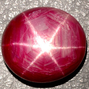 27,00 ctw natürlicher roter Stern-Rubin, Oval Schliff, Lichtundurchlässig