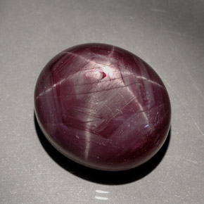 26,50 ctw natürlicher roter Stern-Rubin, Oval Schliff, Lichtundurchlässig