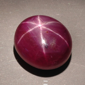 23,70 ctw natürlicher roter Stern-Rubin, Oval Schliff, Lichtundurchlässig