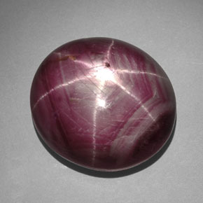 55,95 ctw natürlicher roter Stern-Rubin, Oval Schliff, Lichtundurchlässig