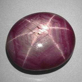 45,11 ctw natürlicher roter Stern-Rubin, Oval Schliff, Lichtundurchlässig