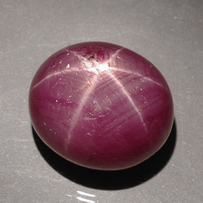 27,59 ctw natürlicher roter Stern-Rubin, Oval Schliff, Lichtundurchlässig