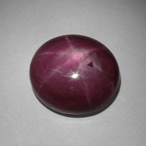 32,36 ctw natürlicher roter Stern-Rubin, Oval Schliff, Lichtundurchlässig