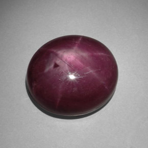 32,36 ctw natürlicher roter Stern-Rubin, Oval Schliff, Lichtundurchlässig