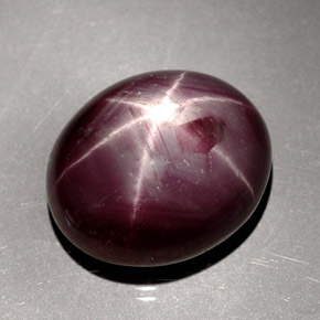 24,48 ctw natürlicher roter Stern-Rubin, Oval Schliff, Lichtundurchlässig