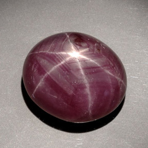 28,16 ctw natürlicher roter Stern-Rubin, Oval Schliff, Lichtundurchlässig