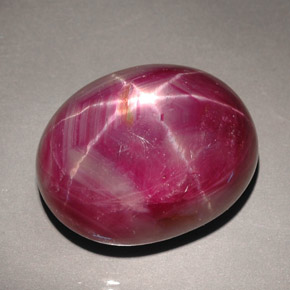 57,98 ctw natürlicher roter Stern-Rubin, Oval Schliff, Lichtundurchlässig