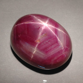 57,98 ctw natürlicher roter Stern-Rubin, Oval Schliff, Lichtundurchlässig